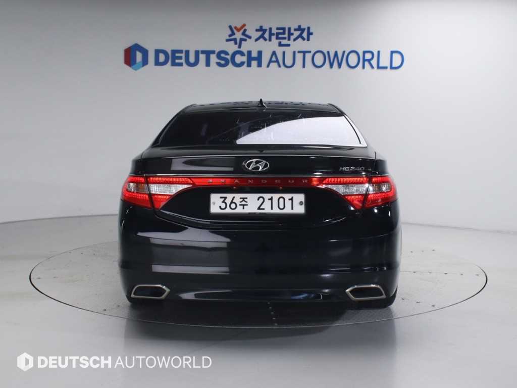 HYUNDAI Grandeur - Vista 4