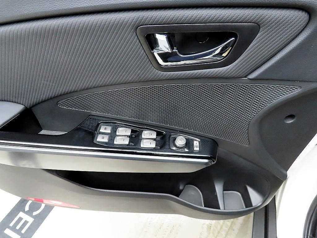 Ssangyong Tivoli - Vista 11
