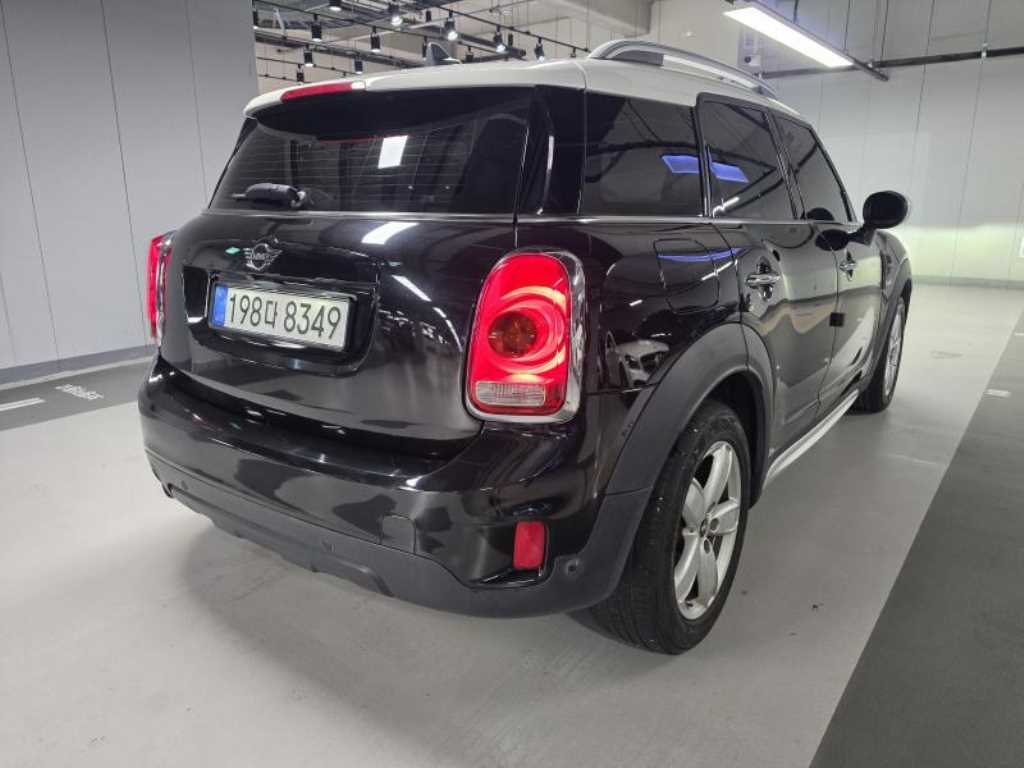 Mini Countryman - Vista 4