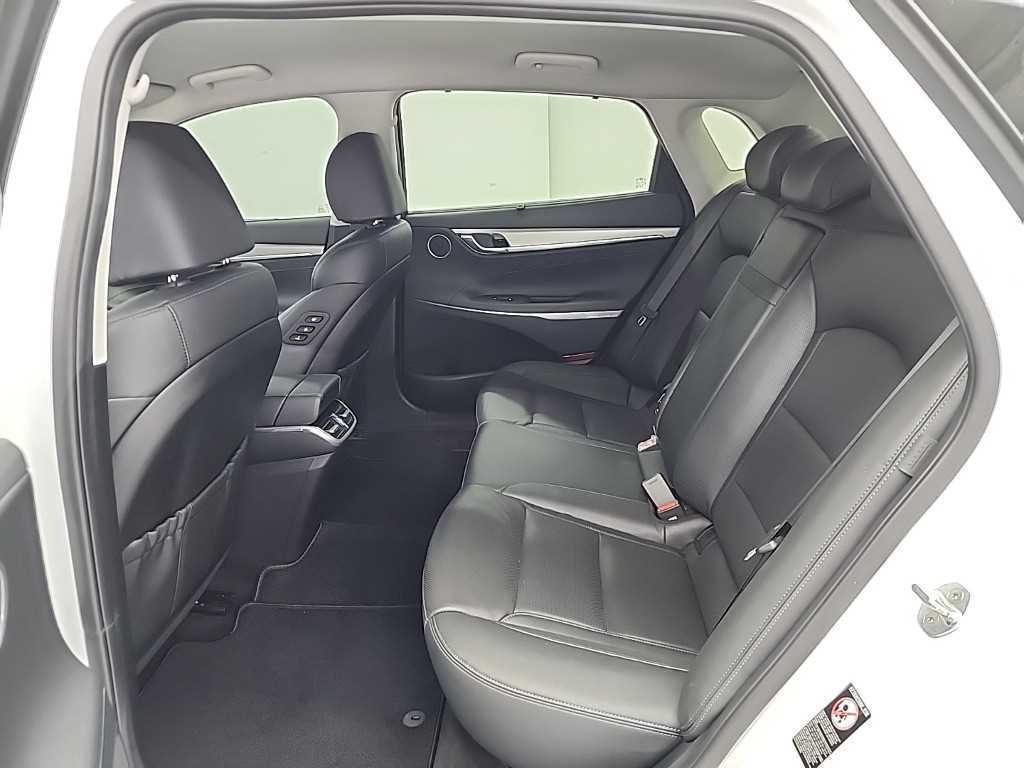HYUNDAI Grandeur - Vista 12