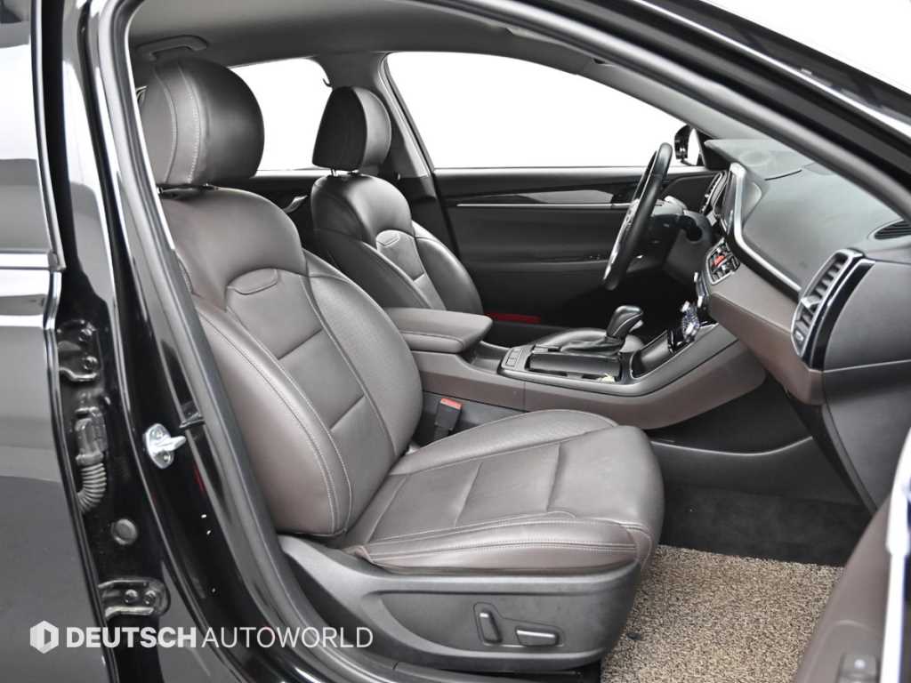 HYUNDAI Grandeur - Vista 10
