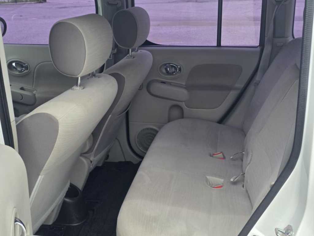 Nissan Cube - Vista 11