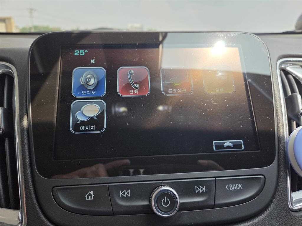 Chevrolet Malibu - Vista 4