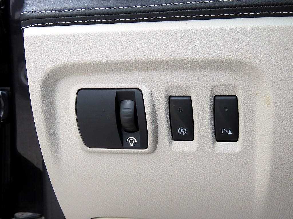 SAMSUNG QM3 - Vista 12