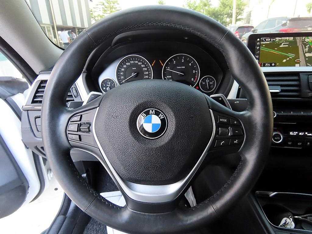 BMW 4 Series - Vista 8