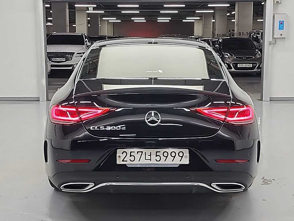 Mercedes Benz CLS Class - Vista 3