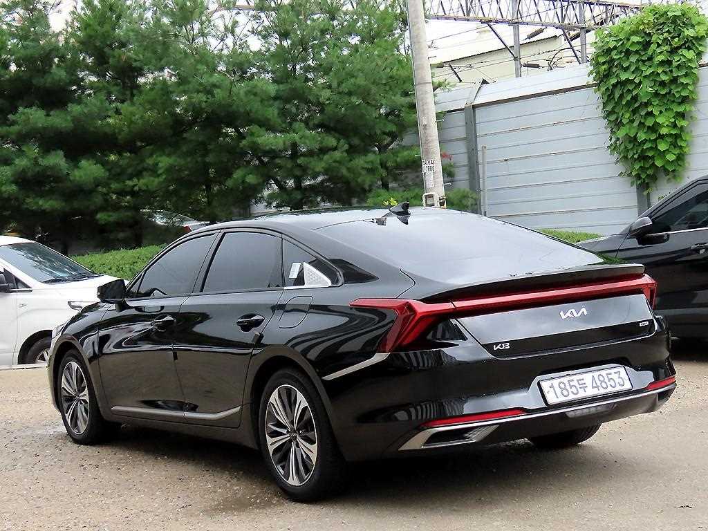 KIA K8 - Vista 3