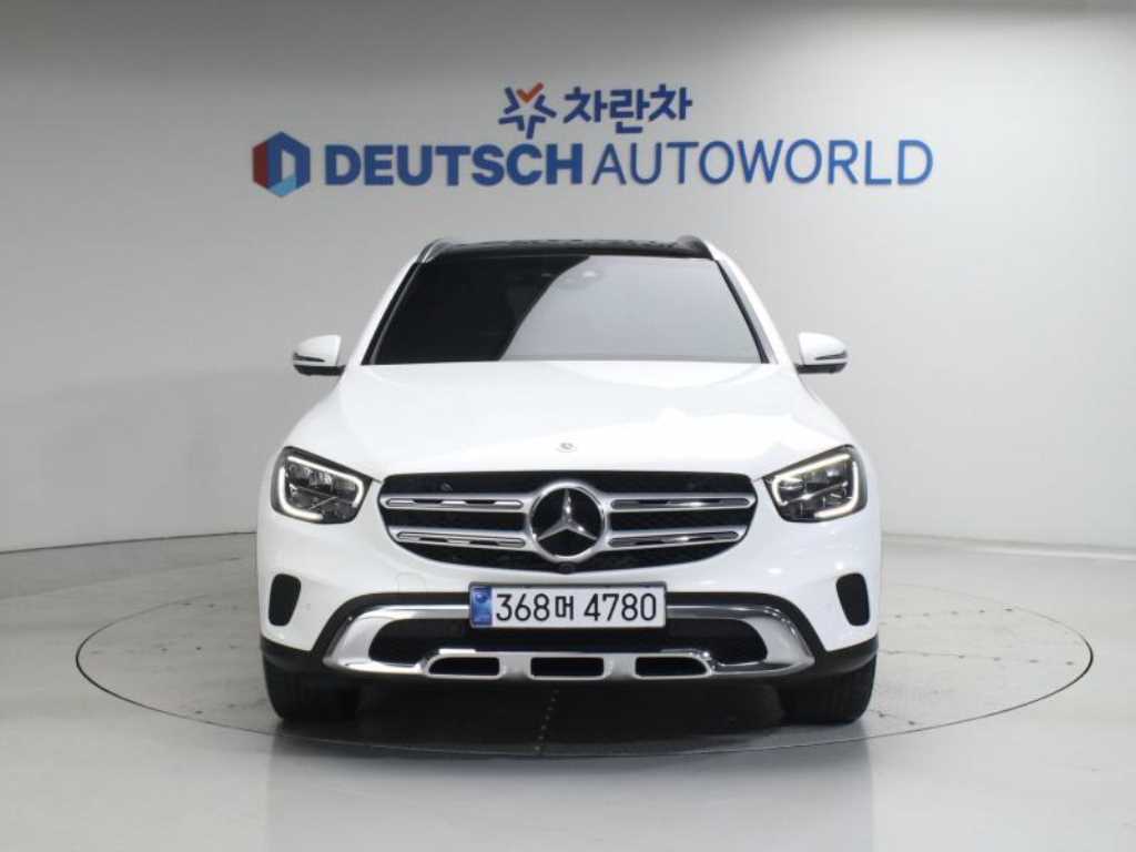 Mercedes Benz GLC Class - Vista 3