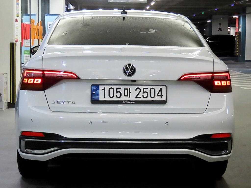 Volkswagen Jetta - Vista 5