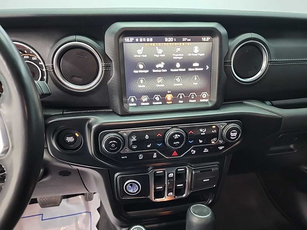 Jeep Wrangler - Vista 11