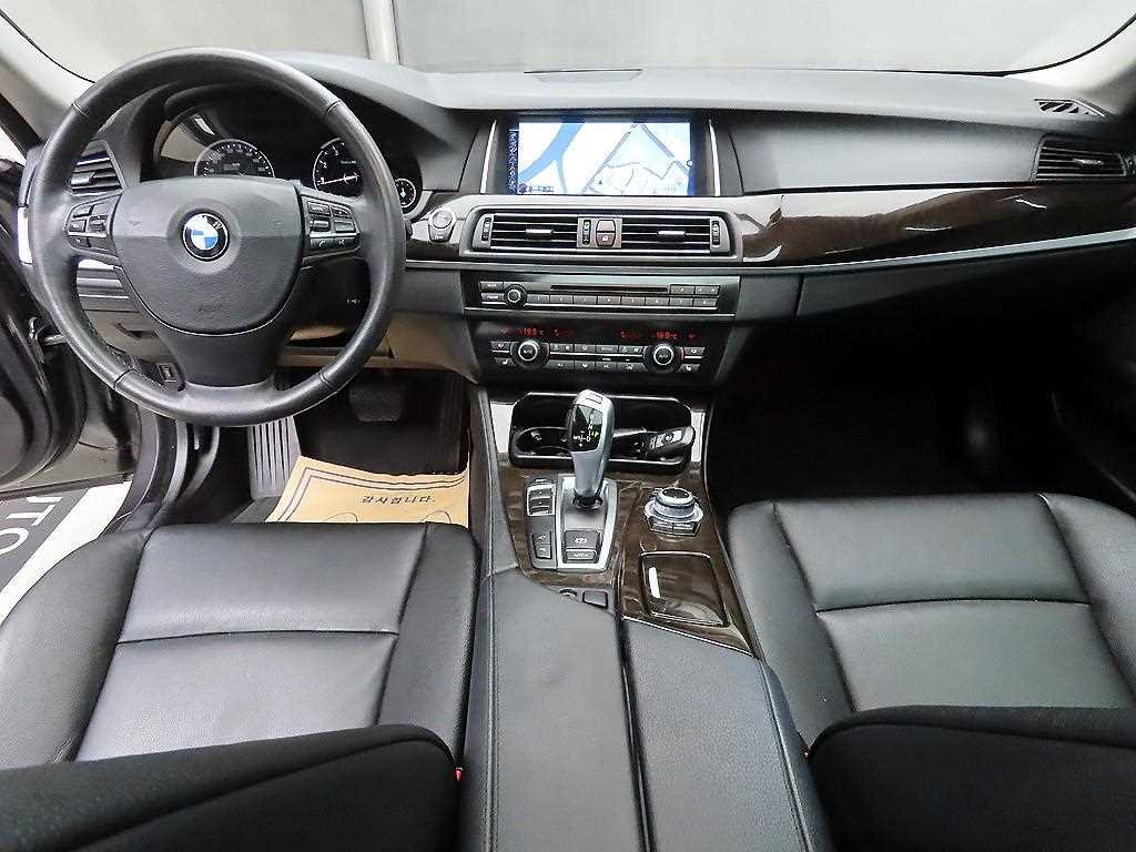 BMW 5 Series - Vista 7