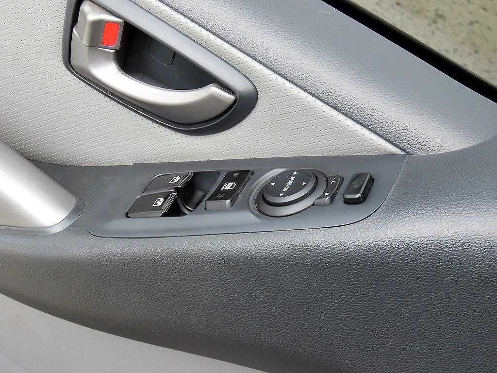 HYUNDAI Starex - Vista 11