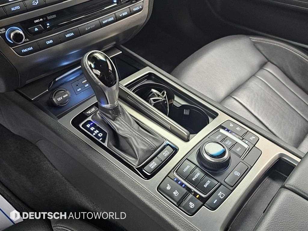 HYUNDAI Genesis - Vista 9
