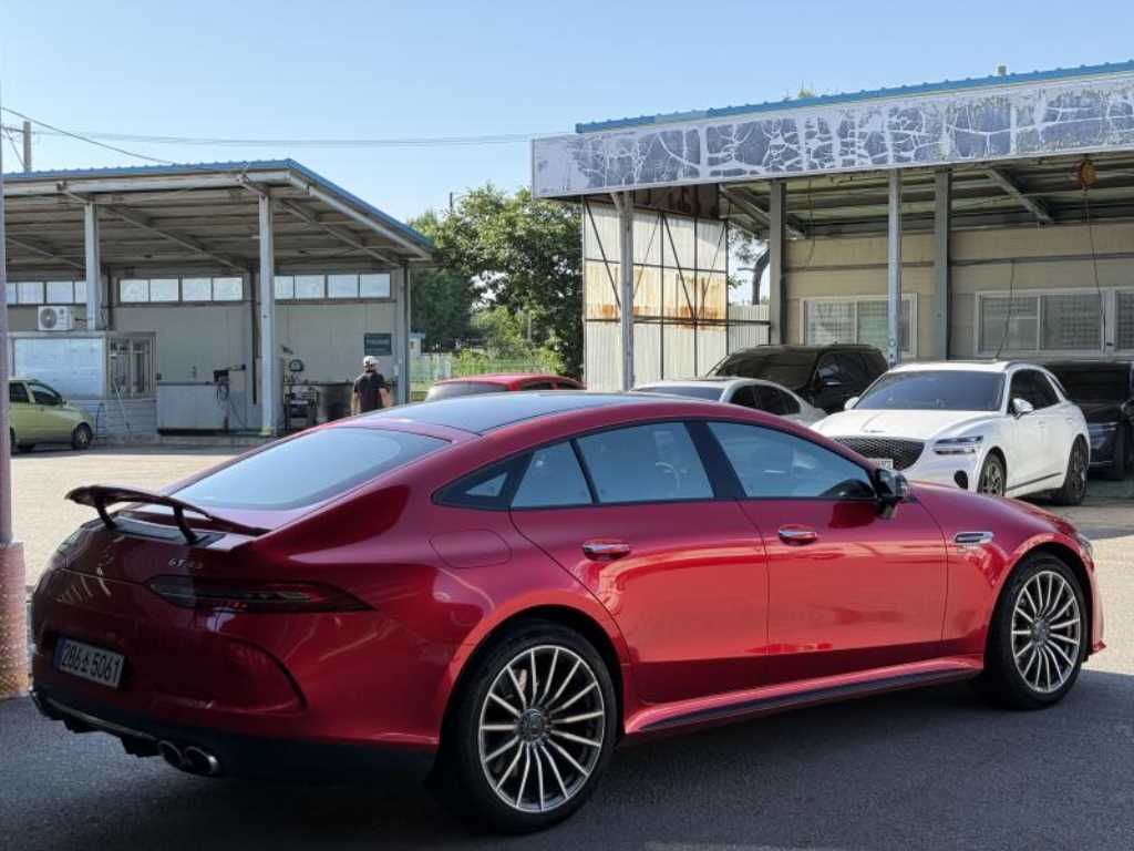 Mercedes Benz AMG GT - Vista 5