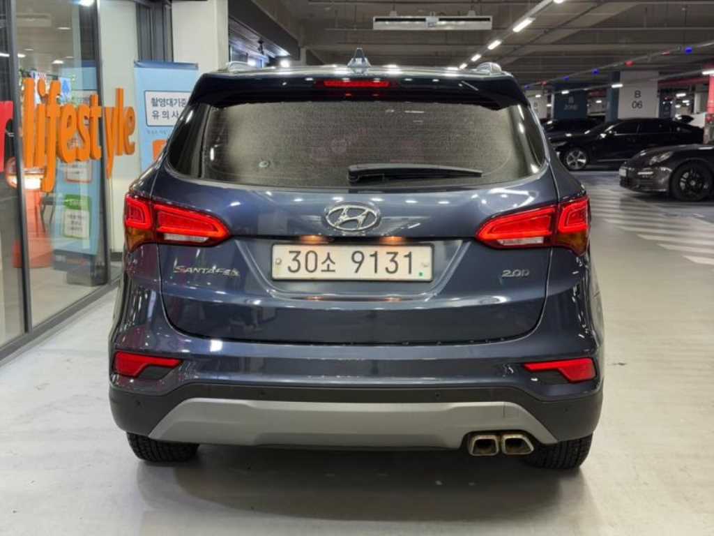HYUNDAI Santa Fe - Vista 5