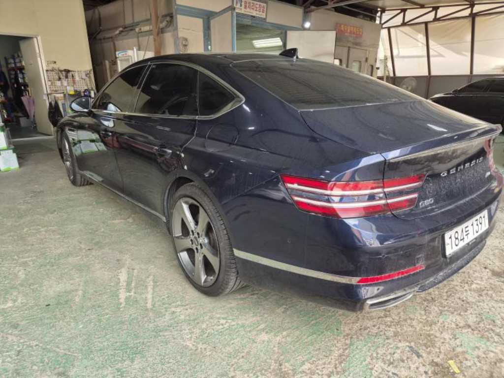 Genesis G80 - Vista 3
