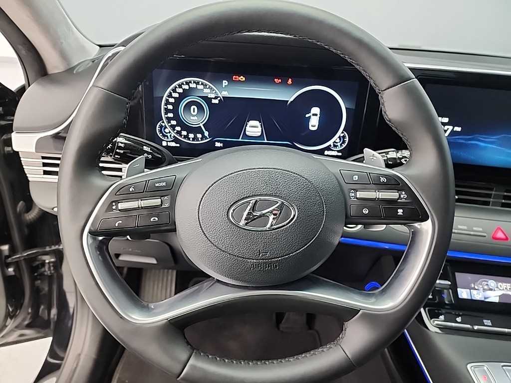 HYUNDAI Grandeur - Vista 9