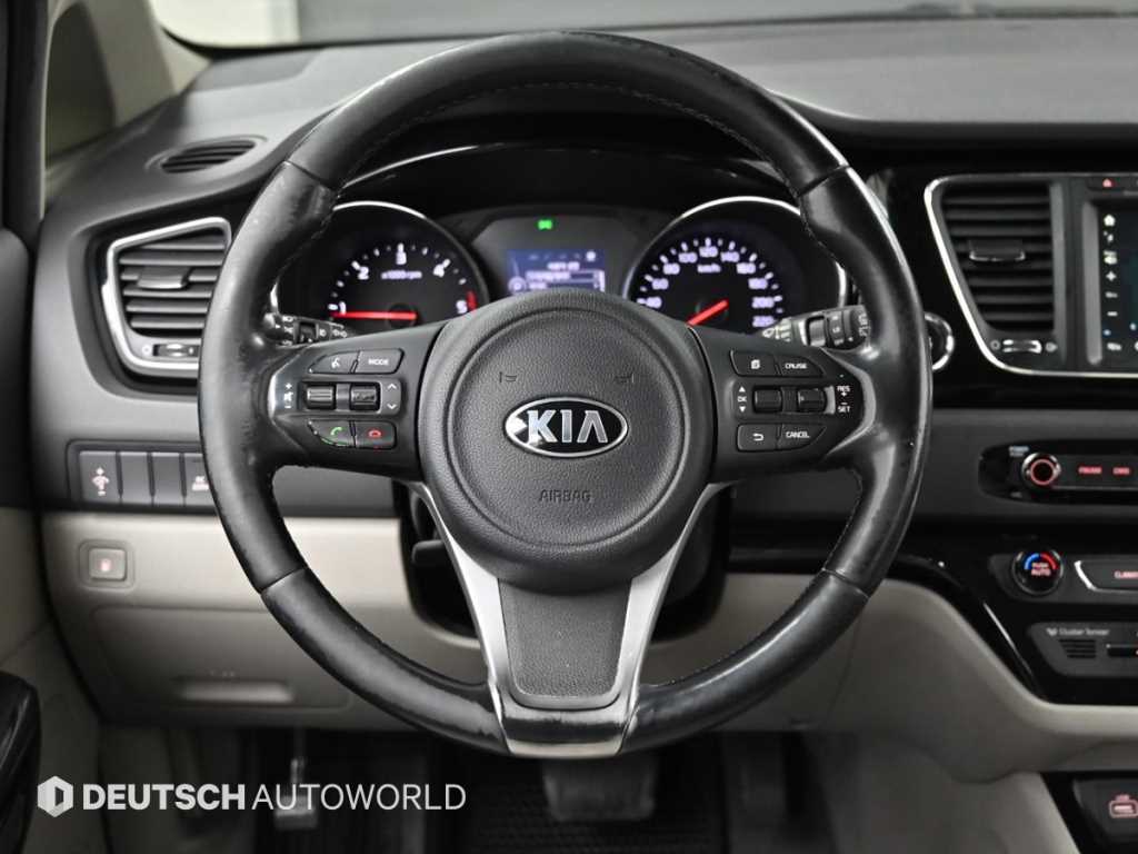 KIA Carnival 2016 Blanco - Importación desde Corea - HF Imports Iquique - Foto 13