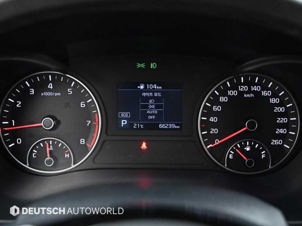 KIA K5 - Vista 8