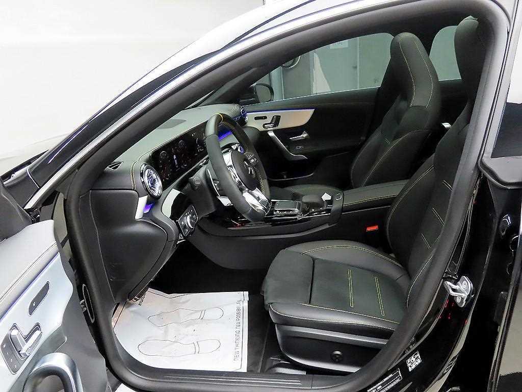 Mercedes Benz CLA Class - Vista 5