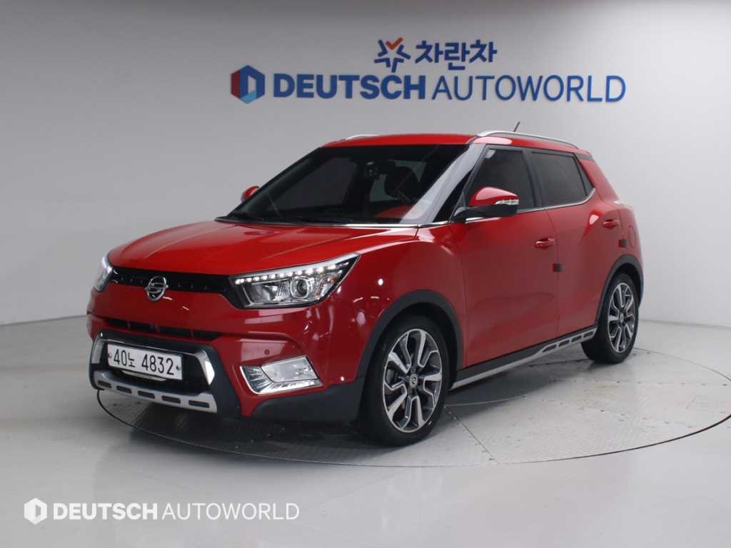 Ssangyong Tivoli 2015 Rojo - Importación desde Corea - HF Imports Iquique - Foto 1