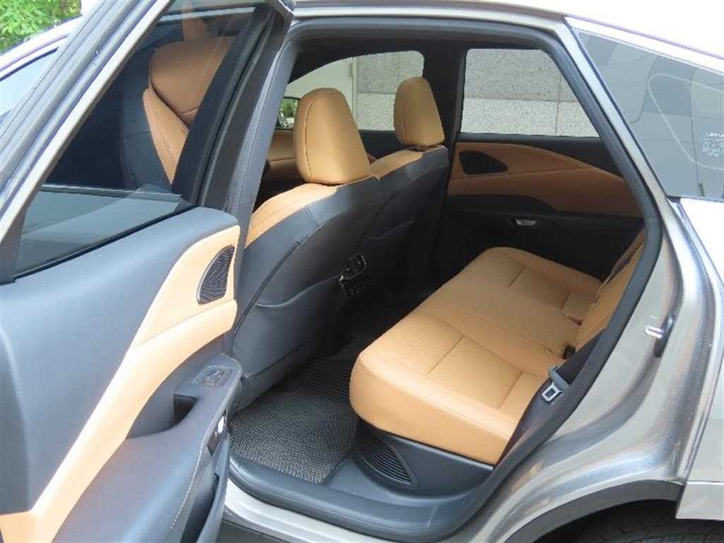 Lexus RX 2026 Gris - Importación desde Corea - HF Imports Iquique - Foto 14