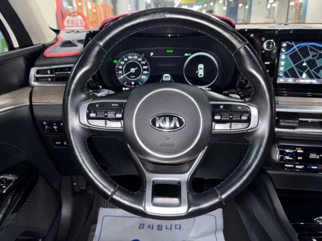 KIA K5 - Vista 8