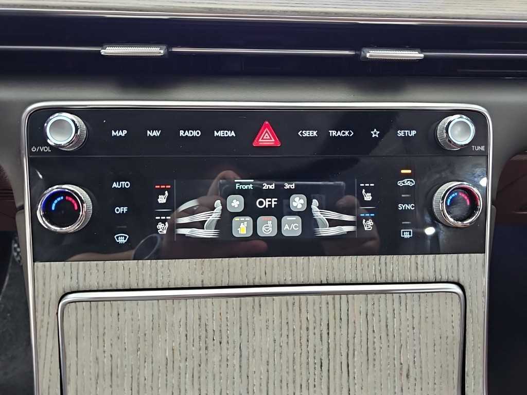 Genesis GV80 - Vista 10