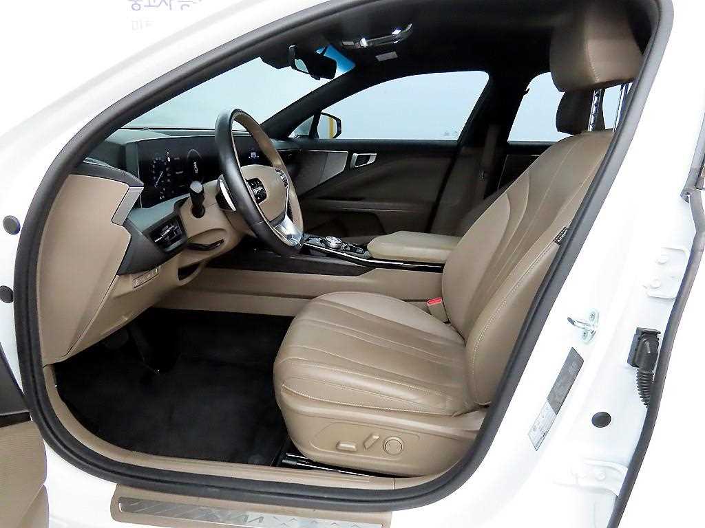 KIA K8 - Vista 5