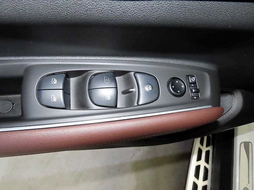 SAMSUNG QM6 2020 Blanco - Importación desde Corea - HF Imports Iquique - Foto 13