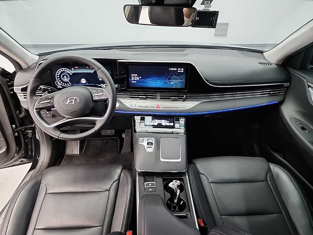 HYUNDAI Grandeur - Vista 7