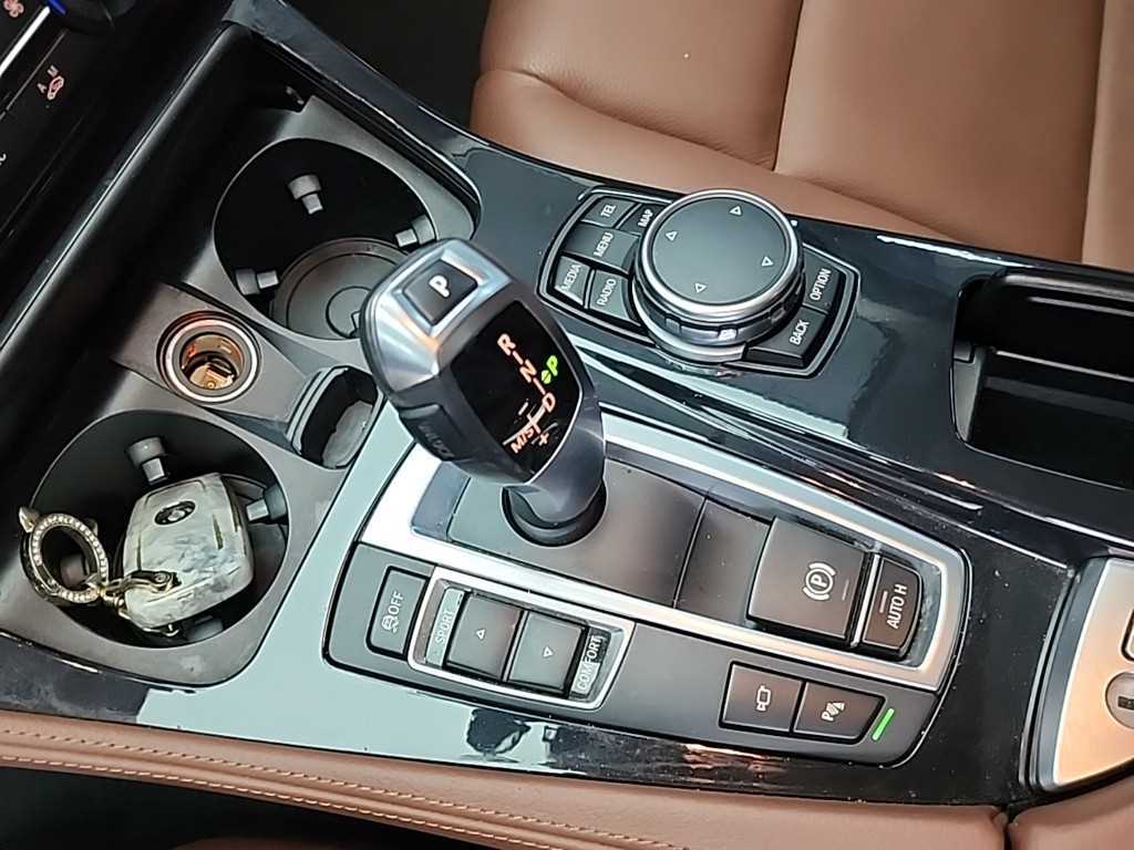BMW 5 Series - Vista 8