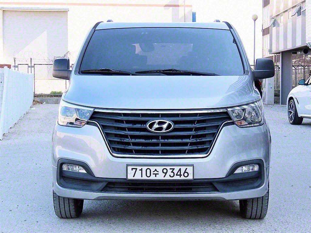 HYUNDAI Starex 2019 Gris - Importación desde Corea - HF Imports Iquique - Foto 1