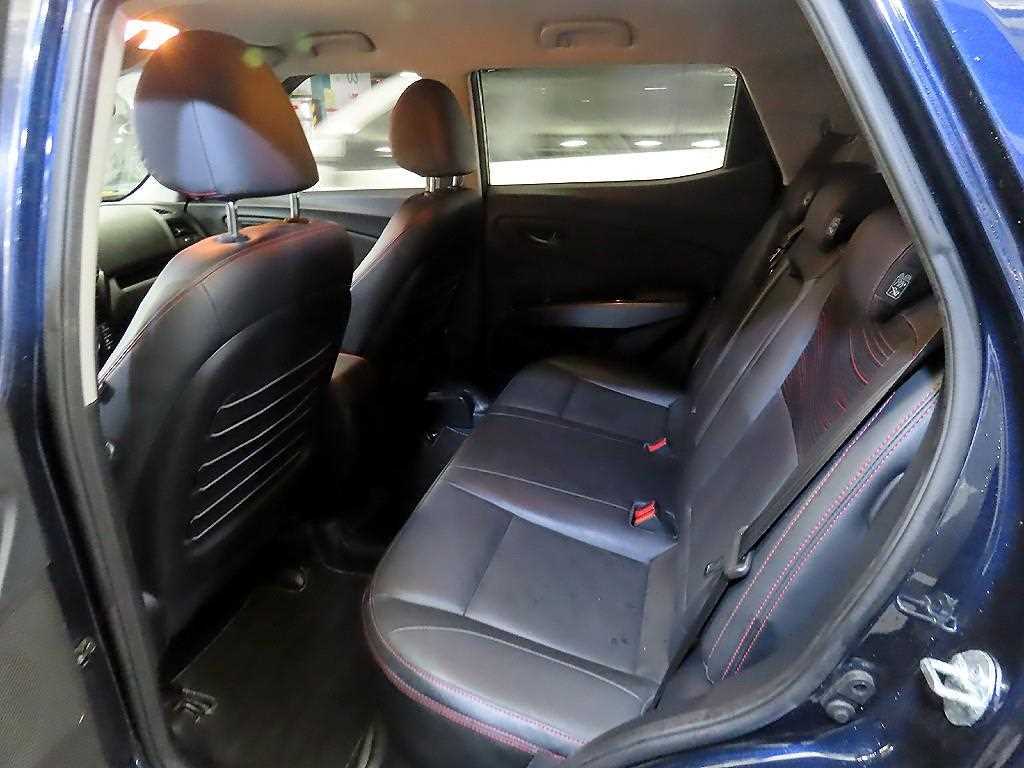 Ssangyong Tivoli - Vista 7