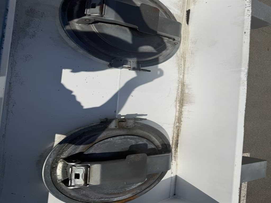 Small Truck Rori (an oil tank/Moving Gas/Home) - Vista 7