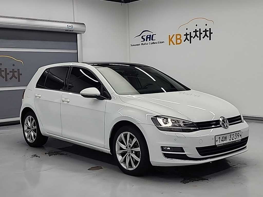 Volkswagen Golf - Vista 4