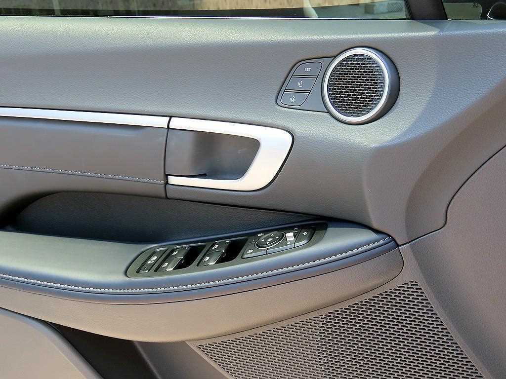 HYUNDAI Sonata - Vista 11