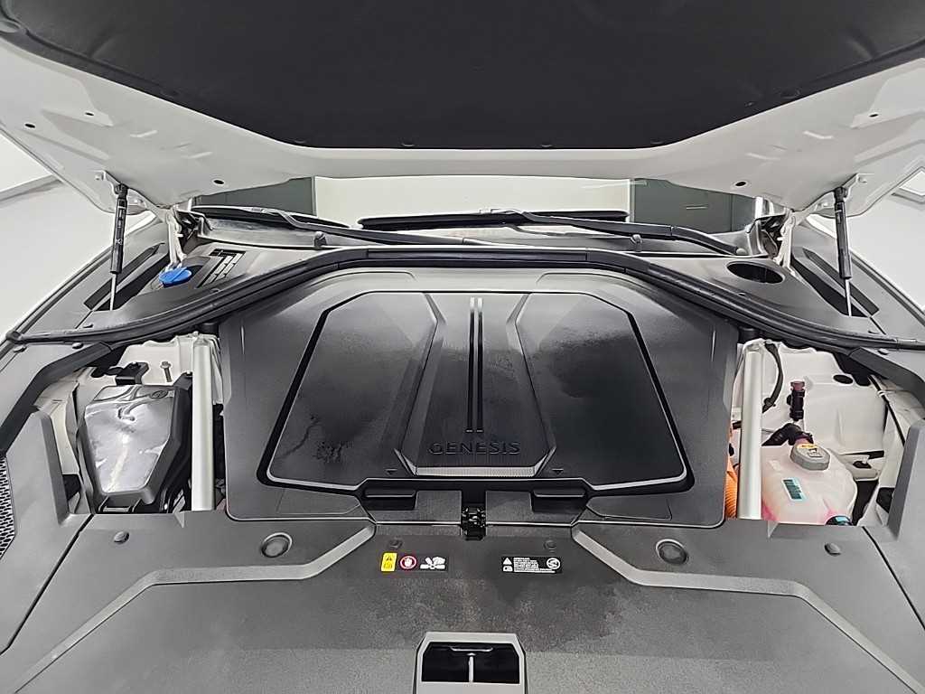 Genesis GV70 - Vista 5
