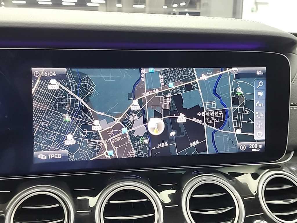 Mercedes Benz E class 2018 Negro - Importación desde Corea - HF Imports Iquique - Foto 16