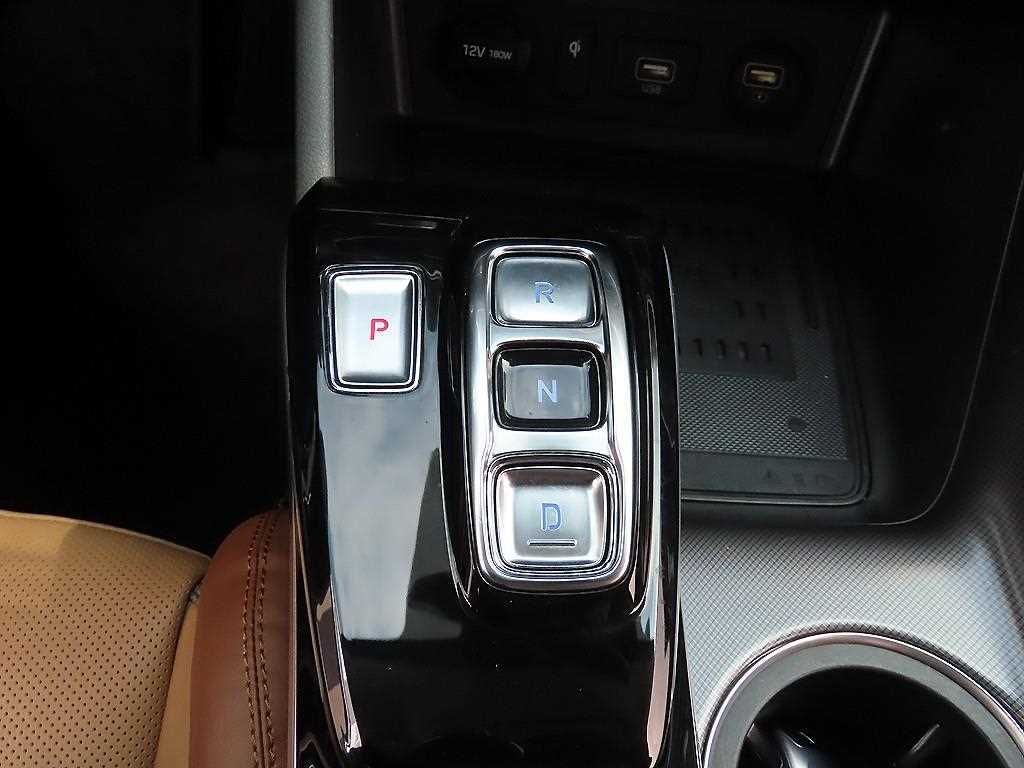 HYUNDAI Sonata - Vista 11