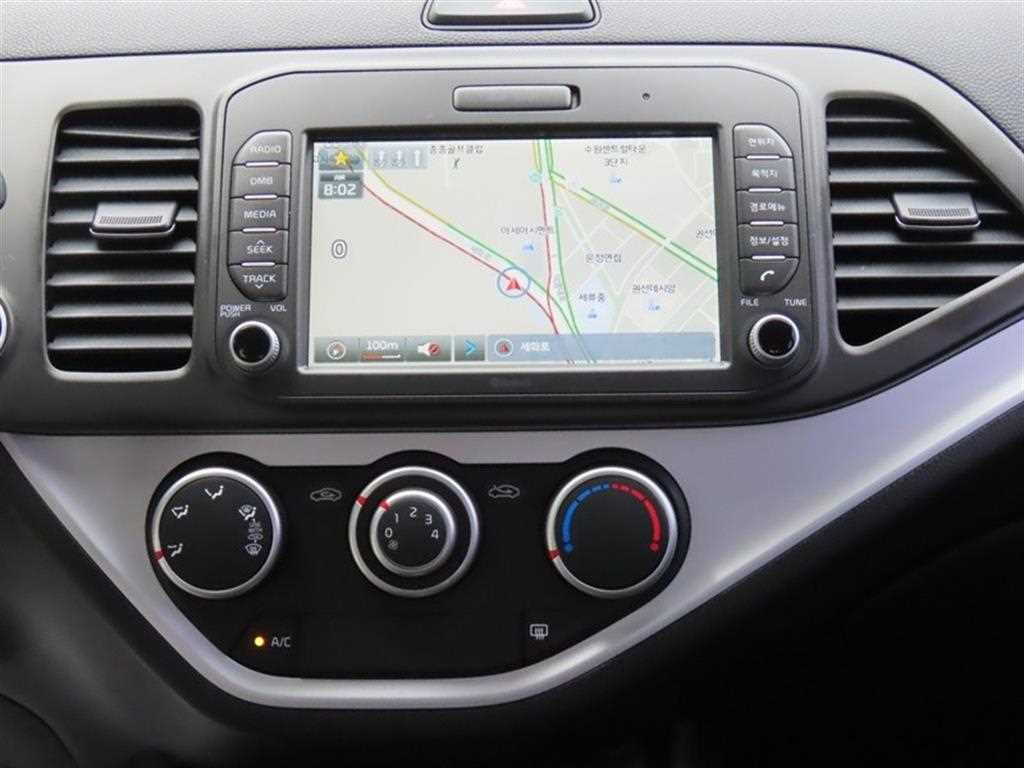 KIA Morning - Vista 11
