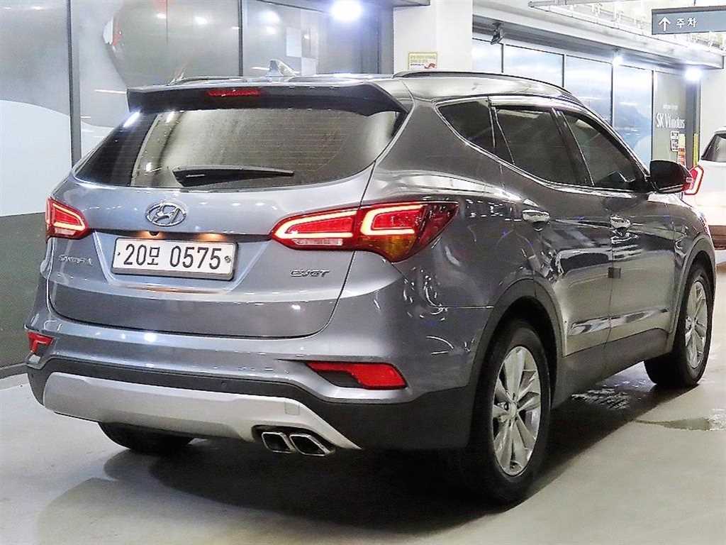 HYUNDAI Santa Fe - Vista 4