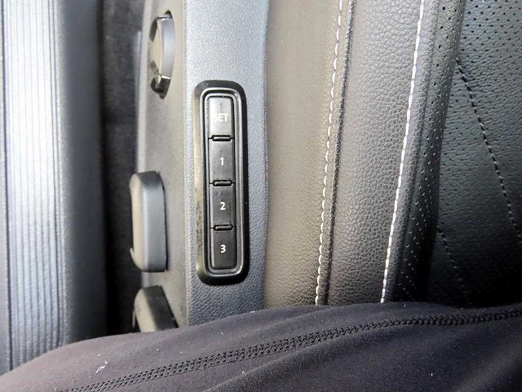 Volkswagen Jetta - Vista 12