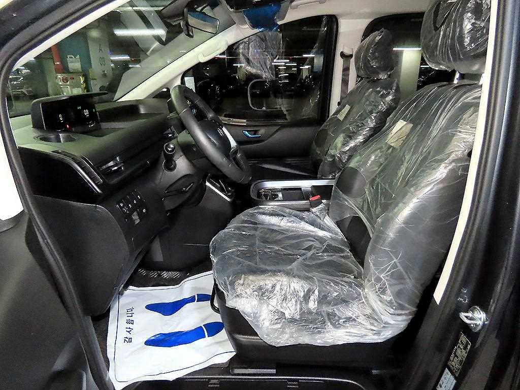 HYUNDAI Staria - Vista 6