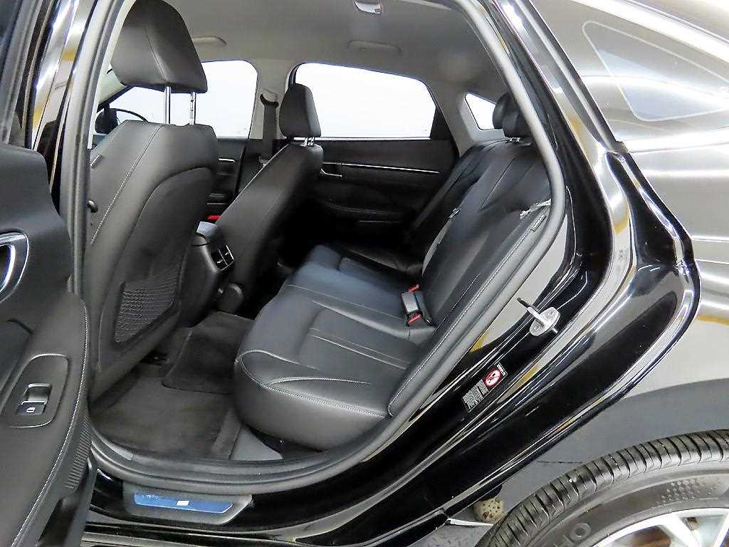 HYUNDAI Sonata - Vista 6