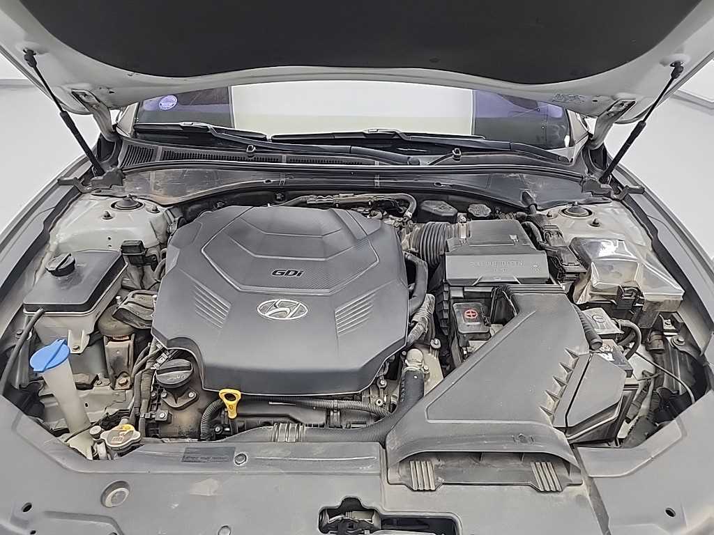 HYUNDAI Grandeur - Vista 5