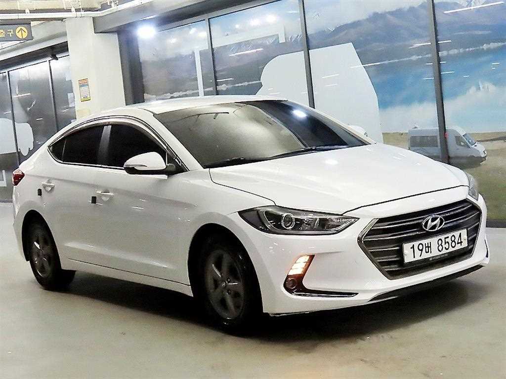 HYUNDAI Avante 2016 Blanco - Importación desde Corea - HF Imports Iquique - Foto 1