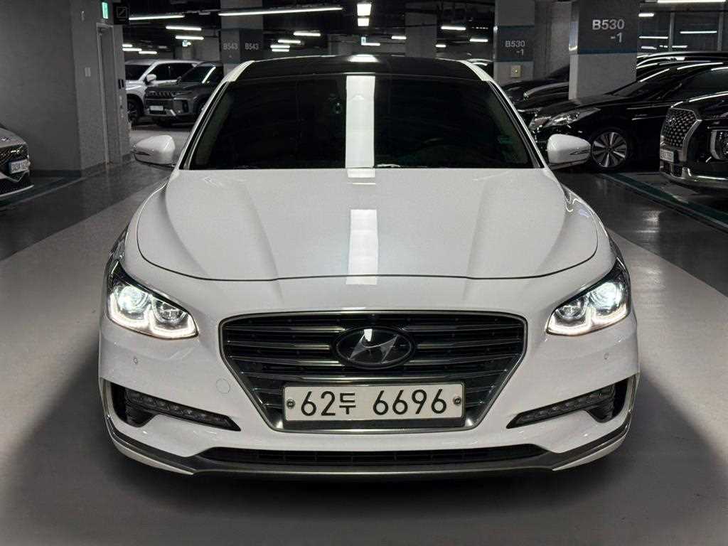 HYUNDAI Grandeur - Vista 2