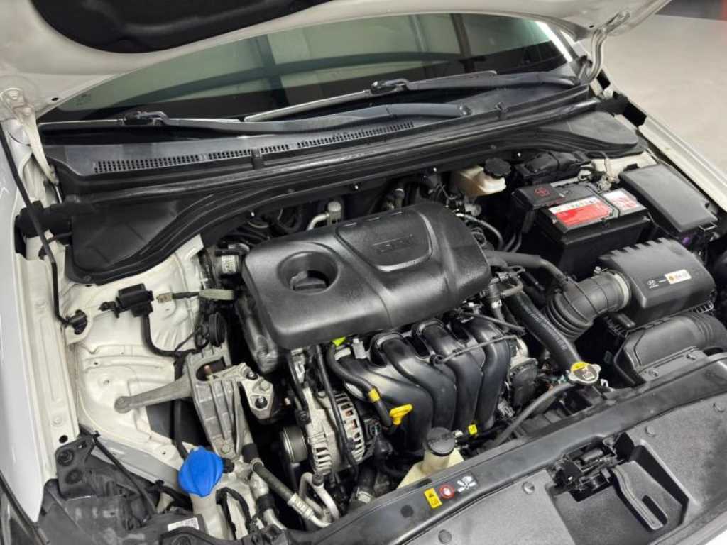 HYUNDAI Avante 2018 - Importación desde Corea - HF Imports Iquique - Foto 19