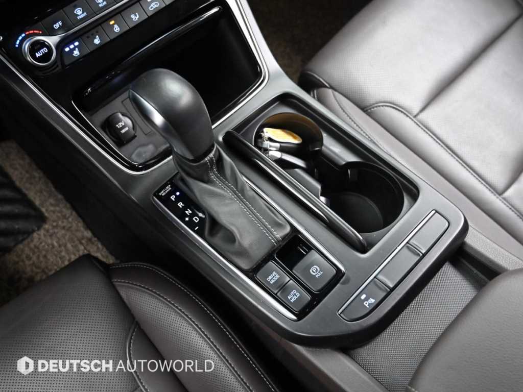 HYUNDAI Grandeur - Vista 9